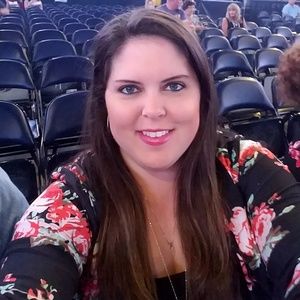 Meet your Posher, Christina